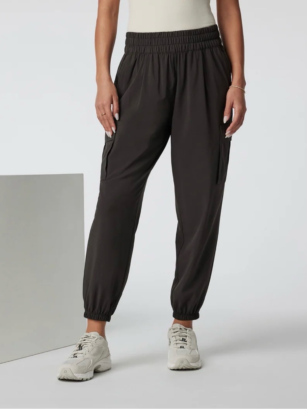 Vuori Ella Cargo Joggers Pants SZ S